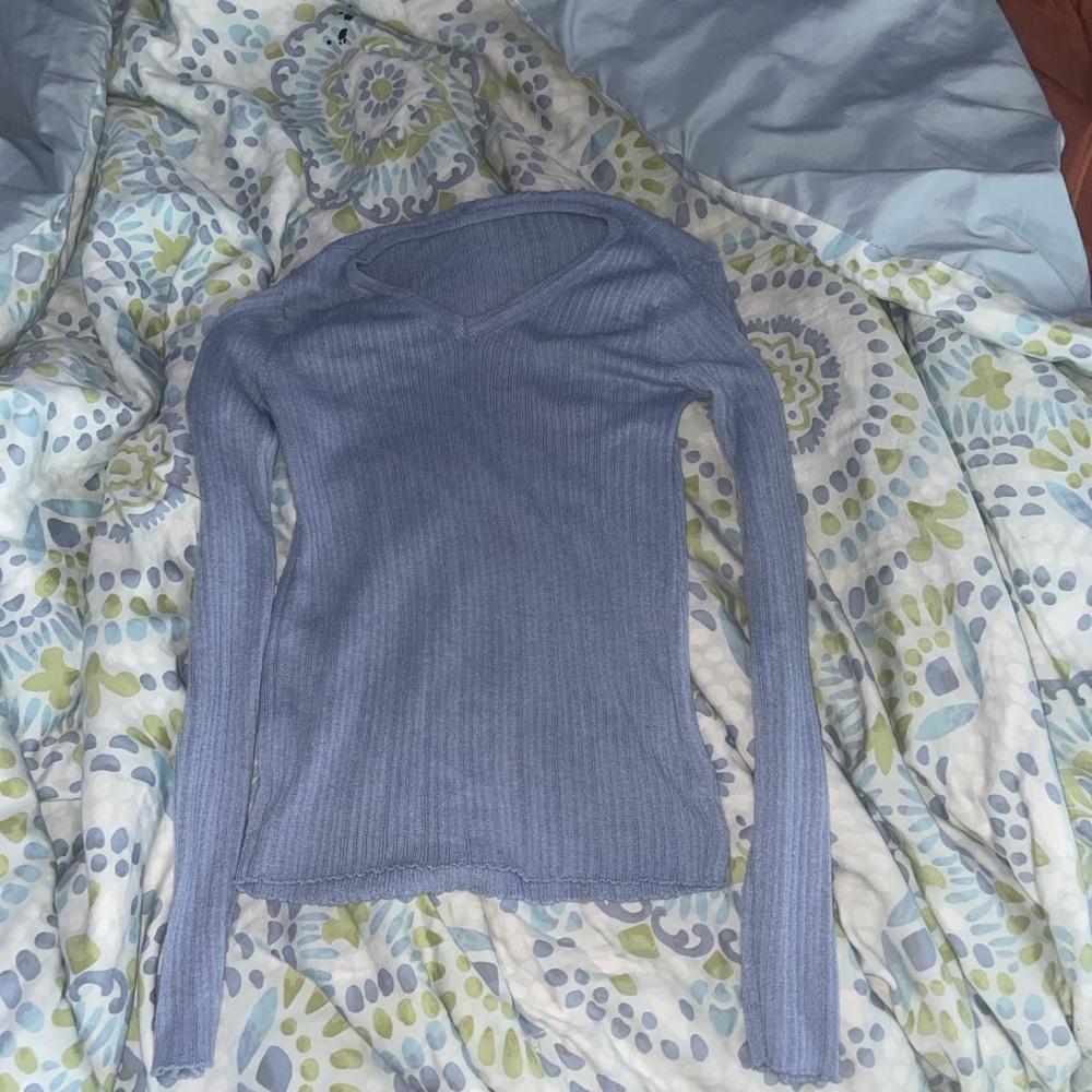 Cute small long sleeve to from h&m
